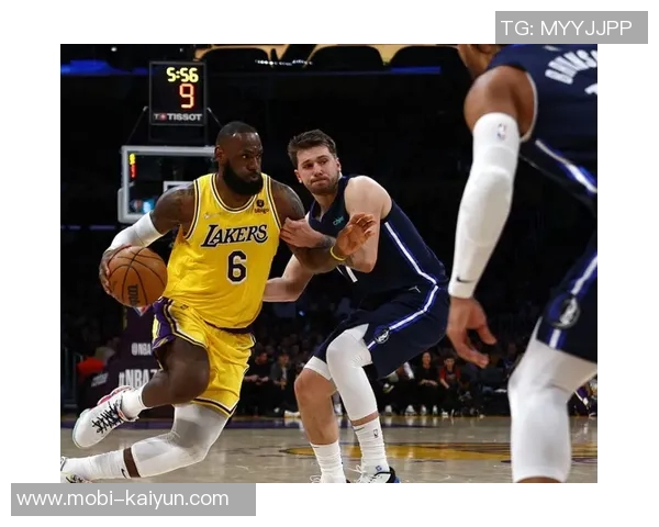 湖记:东契奇对里夫斯的赞赏如同对布伦森和欧文的喜爱 湖记:东契奇对里夫斯的赞赏如同对布伦森和欧文的喜爱